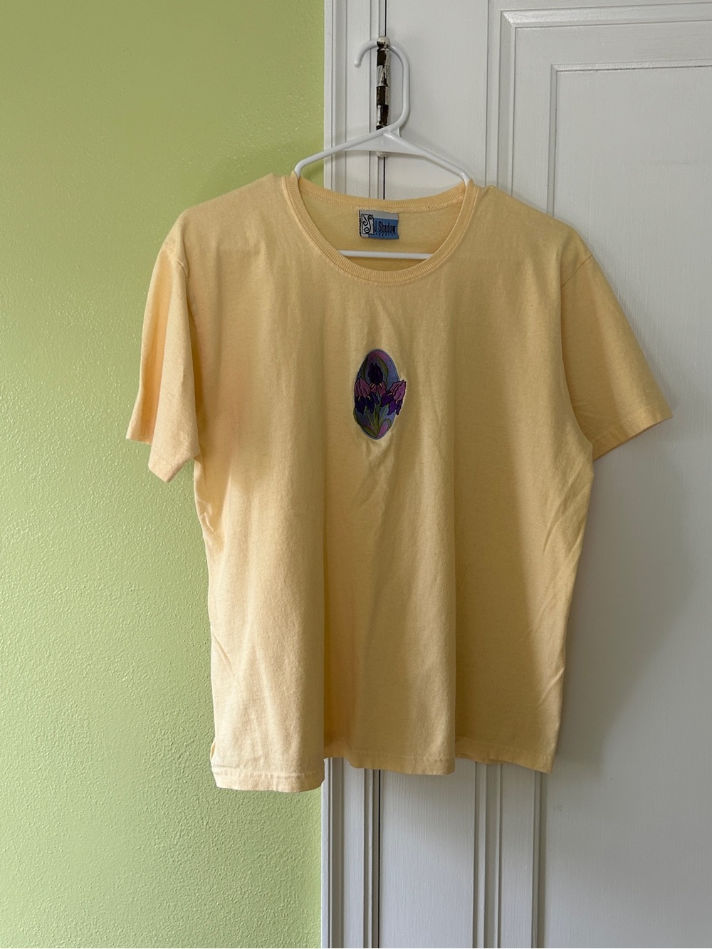 Pale Yellow Y2K Crewneck Tee with Small Floral Graphic